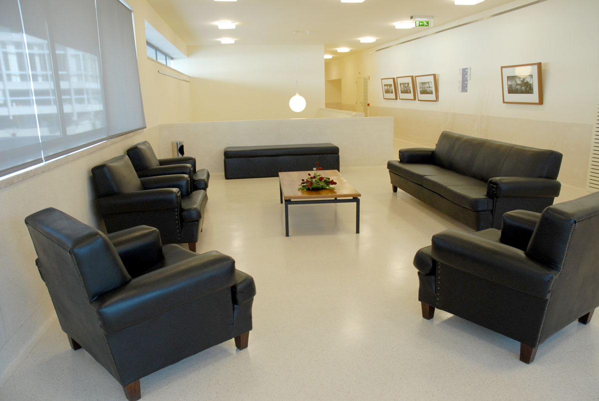 Foyer 1º Piso - Área de lounge confortável