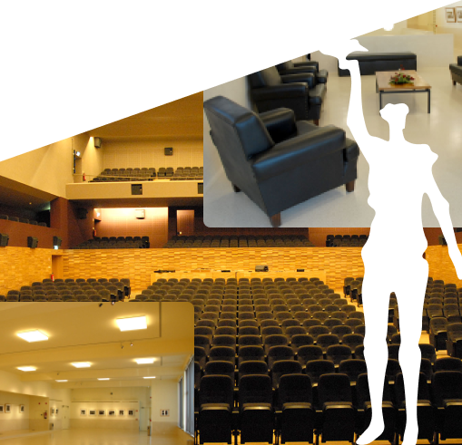 Sala de conferências moderna com iluminação profissional e infraestrutura de audiovisual